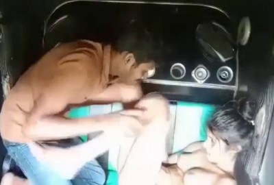 Kadthal Sex Video Com - à®†à®Ÿà¯à®Ÿà¯‹ à®‰à®³à¯à®³à¯‡ à®•à®¾à®¤à®²à¯ à®œà¯‹à®Ÿà®¿ à®•à®¾à®®à®šà¯à®• à®šà¯†à®•à¯à®¸à¯ - Tamil auto sex